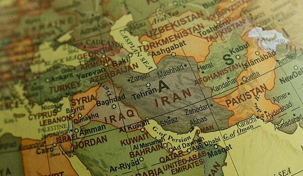 Weltkarte mit Fokus auf Iran und andere Länder des Nahen Ostens
